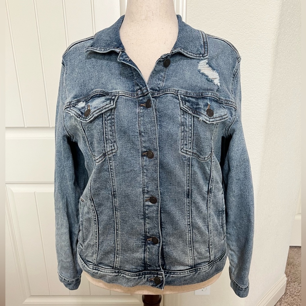 Maurices Women’s Denim Jacket – XL